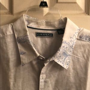 Men’s Cotton/Linen long sleeve shirt.